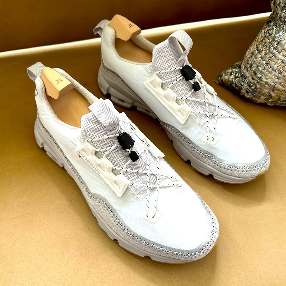 ON RUNNING CLOUDAWAY KANAZAWA (WHITE) Men’s 10 Moccasin Sneakers